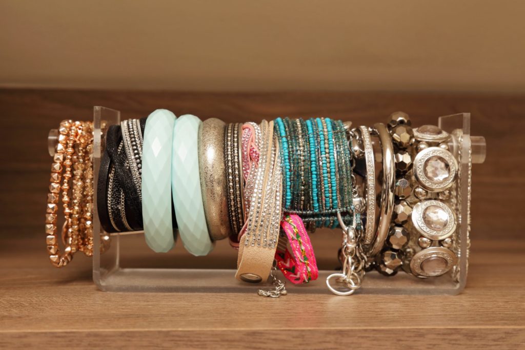 Lot De Bijoux Fantaisie Neufs - Styles Variés - Affaire Imbattable !