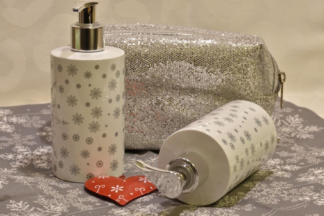Coffret beauté : les meilleures idées cadeaux pour les amateurs de cosmétiques